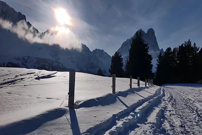 Bauernhof im Villnößtal mit Dolomitenblick