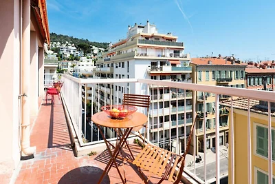 Wohnung in Nizza mit großer Terrasse