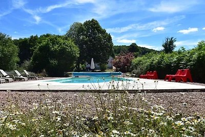 Geräumiges Ferienhaus mit Pool