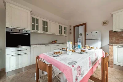 Freistehende Villa mit Garten in Stintino