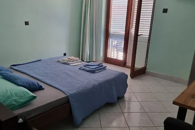 Apartments Željka - Studio Apartment with Ter...