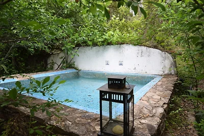 Cottage a Sao Luםs con spiaggia sul mare