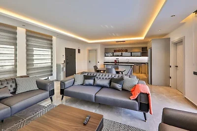 Villa in Kalkan mit Schwimmbecken