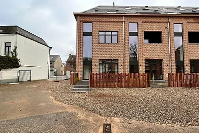 Geräumiges 3-stöckiges Ferienhaus für 8...