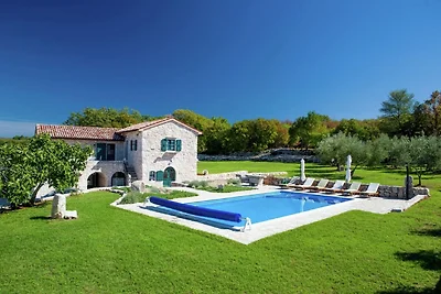 Villa auf Krk mit Pool und Außenküche