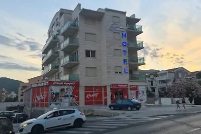 Hotel Princ - Two Bedroom Family Suite 208