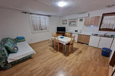 One Bedroom Apartment with Balcony and Sea Vi...
