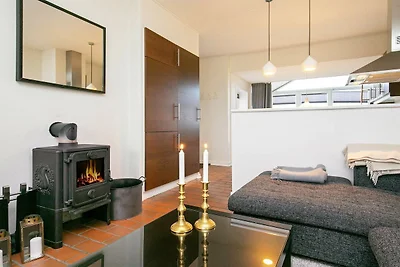 2½ Zimmer mit Aussicht, 1.