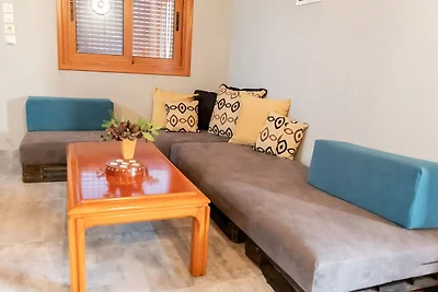 Villa mit Blick auf Tigani in Mani