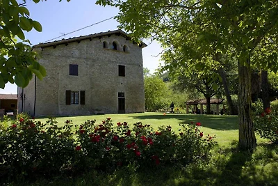 Ampio appartamento in casa colonica