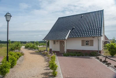 Luxuriöse Villa mit 3 Badezimmern, in De...