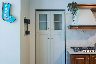 Wohnung in Torino mit Balkon und Parken