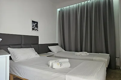Gem�tliche und verbundene Wohnung in Saranda