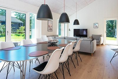 10 Personen Ferienhaus in Glesborg-By Traum