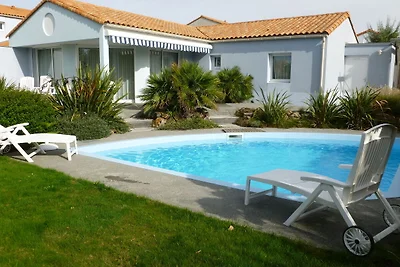 Villa in Les Sables d'Olonne mit privatem...