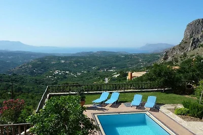 Villa in Malathiros with swimming pool