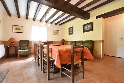 Charmantes Ferienhaus mit Pool und Teich
