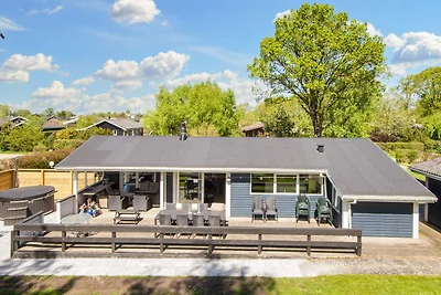 10 Personen Ferienhaus in Glesborg-By Traum