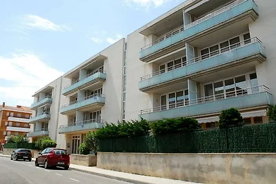 Modern Apartment for Five people