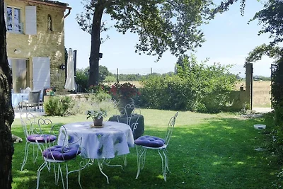 Wohnung in Caderousse mit Pool