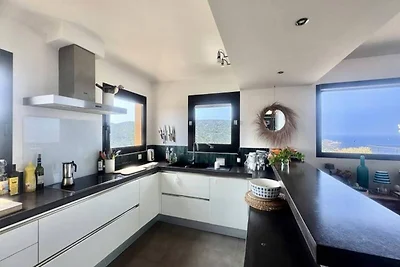 Villa in Tizzano mit Meerblick