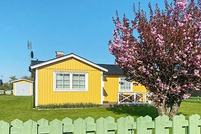 4 Personen Ferienhaus in Tvååker-By Traum