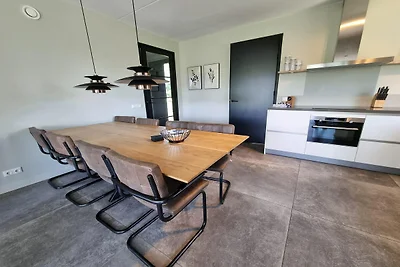 Watervilla in Balk aan het Slotermeer