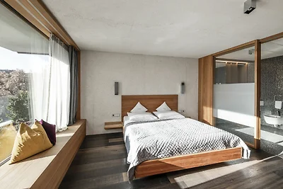 Appartamento moderno e lussuoso con balcone v...
