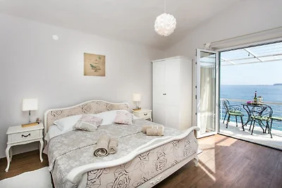 Villa Mirjana - Two Bedroom Apartment with Ba...