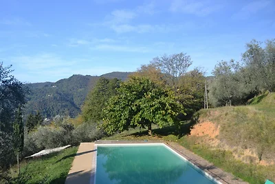 Ferienhaus in Pescia mit Schwimmbad