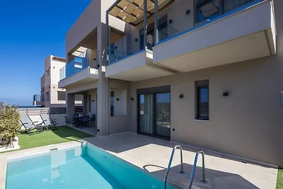 6-Bed Panormo Beachside Oasis