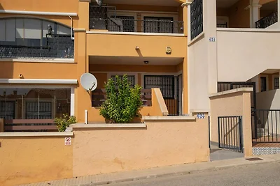 Haus in Torrevieja nahe Strand & Pool