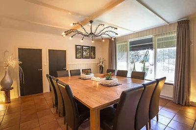 Schönes Ferienhaus mit Whirlpool