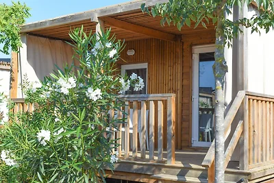 Bella casa mobile con terrazza