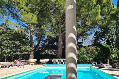 Mas de L' Embeli mit Pool