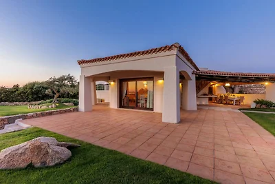 Üppige Villa in der Nähe des Strandes von...