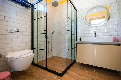 Villa in Kalkan mit Schwimmbecken