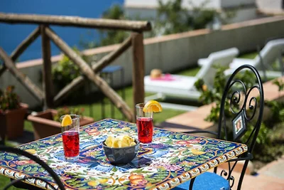 Villa a Praiano con giardino vista mare