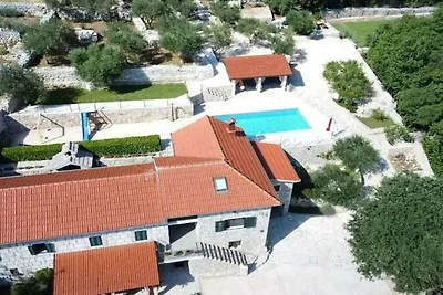 Villa in Imotski mit Schwimmbecken