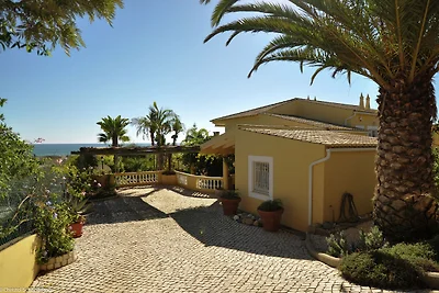 Modernes Ferienhaus in Lagos mit eigenem Pool