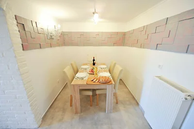 Relax and Rustic Apartments with Terrace - Cl...