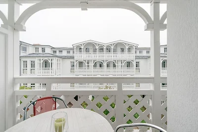 Aantrekkelijk vakantieappartement met balkon ...