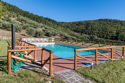 Ferienhaus in Dicomano mit privatem Pool