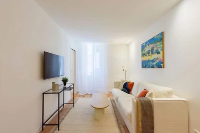 Lussuoso appartamento di 2 locali a 100 metri...