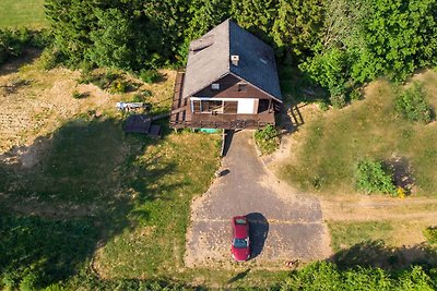 Typisches Ardennen-Chalet mit Whirlpool