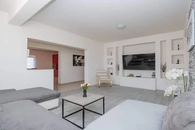 Countryside Villa Tajo - Four Bedroom Holiday...