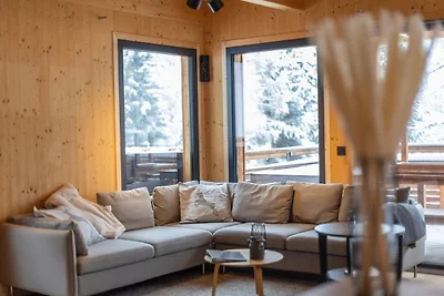 Luxuriöses Chalet mit Außen-Whirlpool