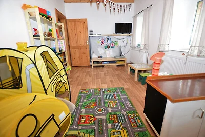 Hütte in Liberec mit Sauna und Skigebiet