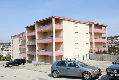 Expansive Ciovo Apartment with Sea-Views, Bal...