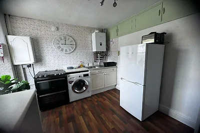 SEASIDE Apartment Two Bed Room Apartment (4...